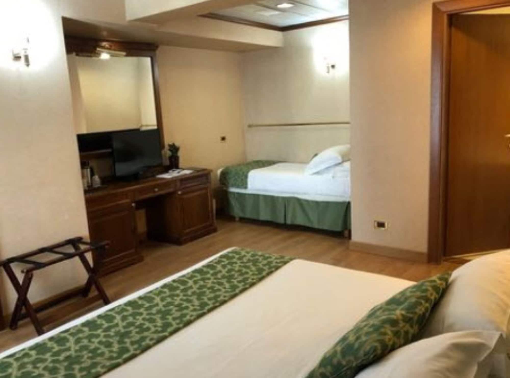 Cicerone Hotel